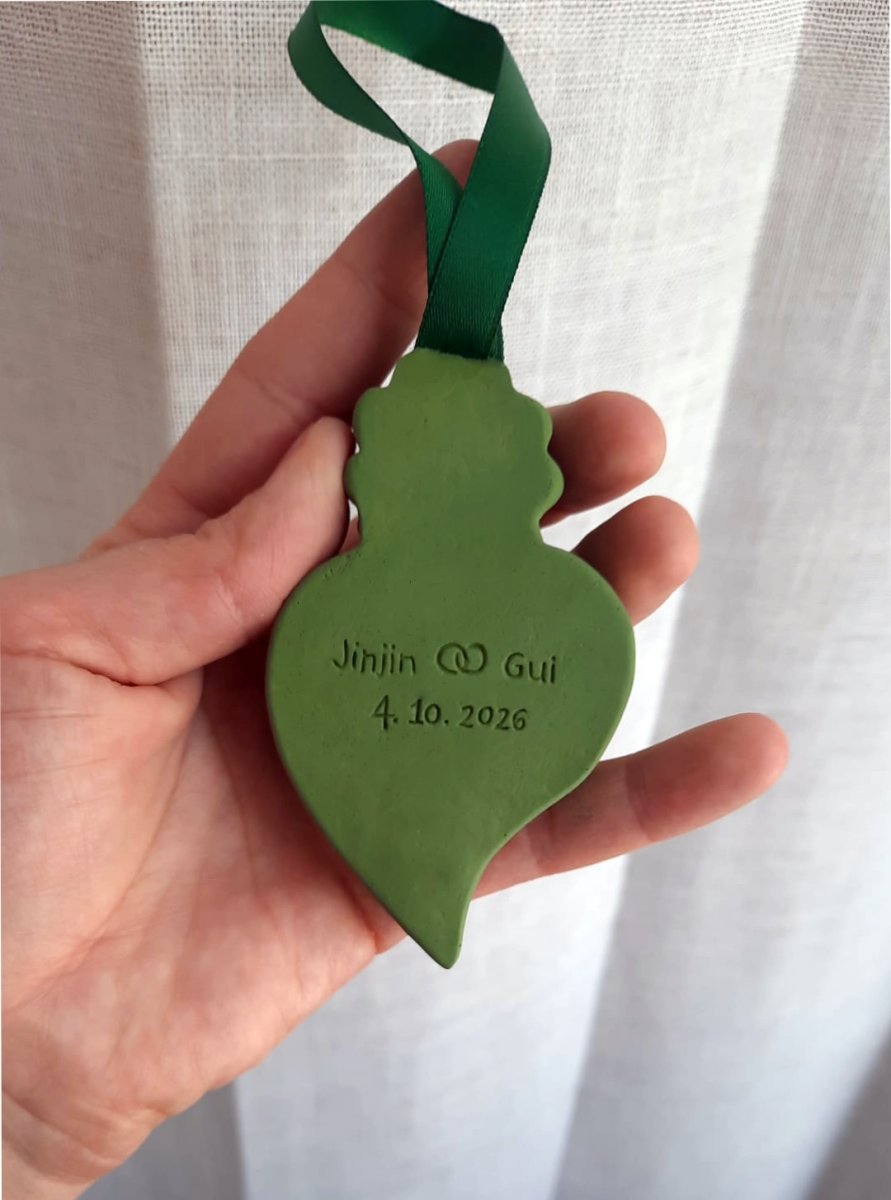CORAÇÃO DE VIANA EM GESSO PERFUMADO: com gravação personalizada - Image 3