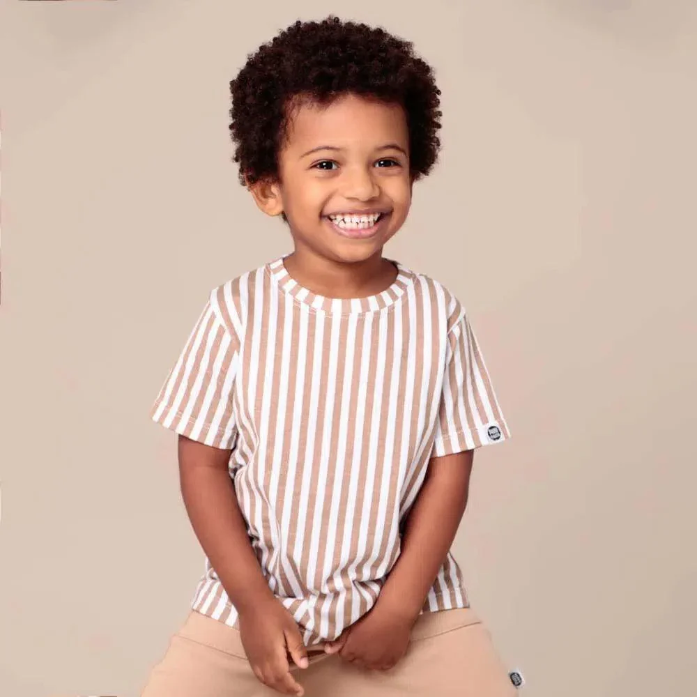 Camiseta Infantil Manga Curta Unissex | Listras Retrô Avelã - Image 4
